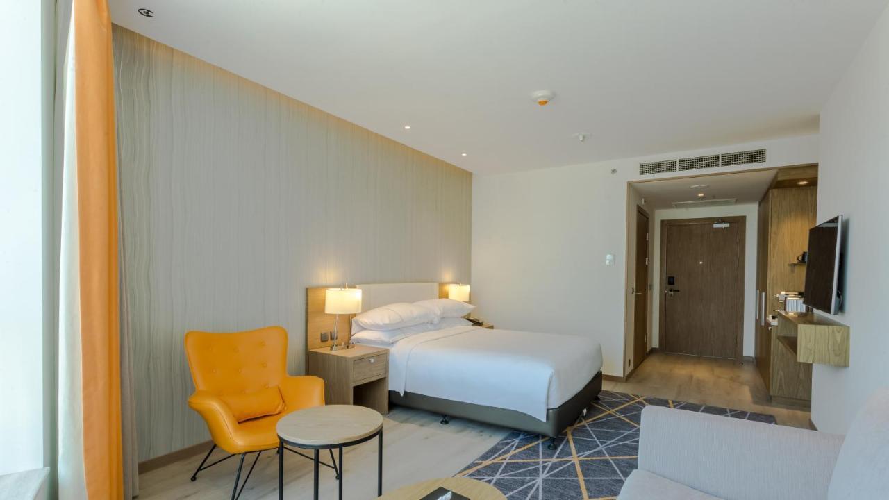 Clarion Airport 4*